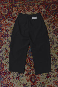 Wide leg pleated trouser